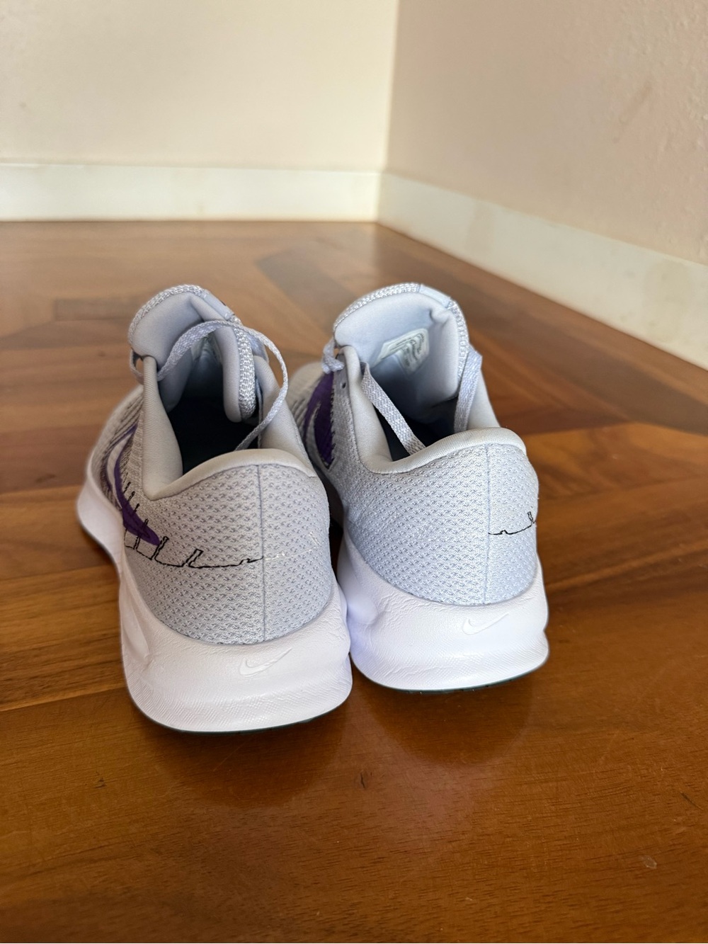 NWOT Nike Women's Lavender & Purple Defy Run Shoes - Picture 4 of 5